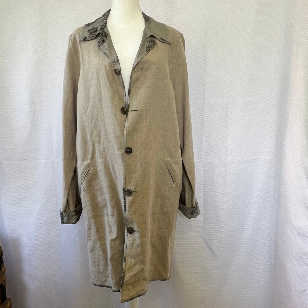 Women's Light-weight Duster/Coat No Tags